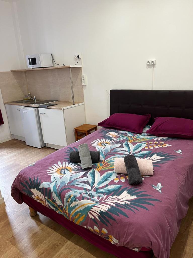 Hostal Lyonnais *