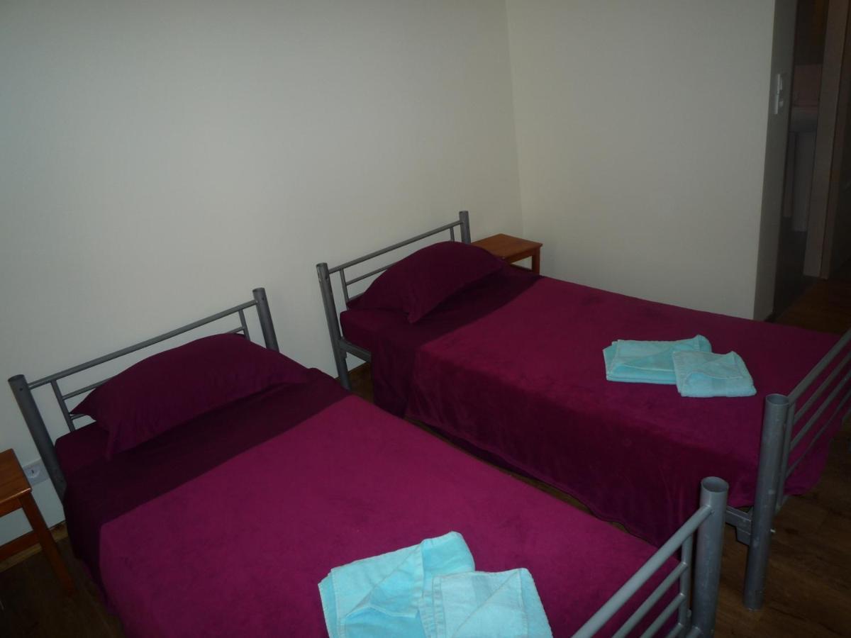 Lyonnais Hostal